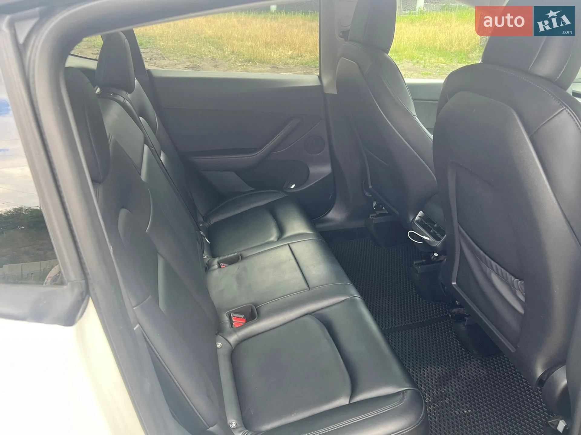 2021 Tesla Model Y - мініатюра 9