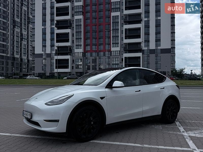 Внедорожник / Кроссовер Tesla Model Y 2022 в Киеве