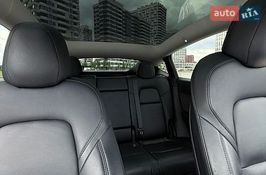 Внедорожник / Кроссовер Tesla Model Y 2022 в Киеве