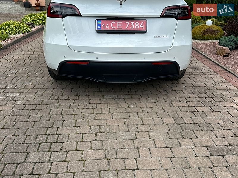 Позашляховик / Кросовер Tesla Model Y 2022 в Івано-Франківську фото 6 Позашляховик / Кросовер Tesla Model Y 2022 в Івано-Франківську