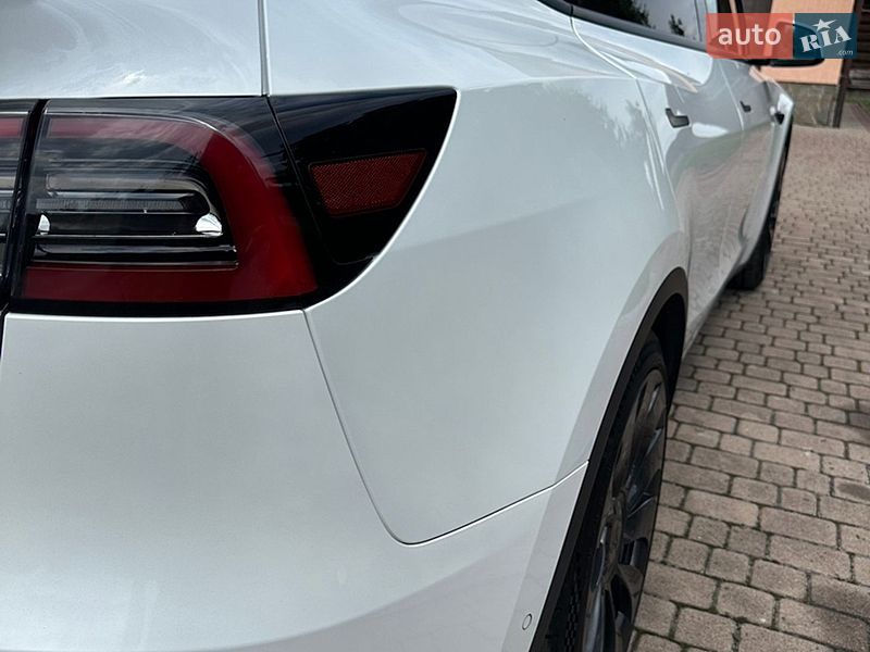 Позашляховик / Кросовер Tesla Model Y 2022 в Івано-Франківську фото 14 Позашляховик / Кросовер Tesla Model Y 2022 в Івано-Франківську