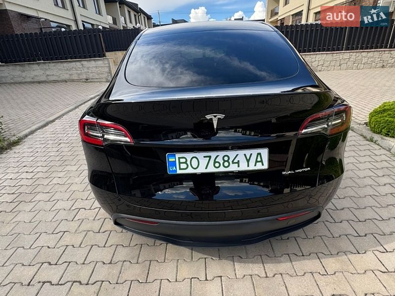 Позашляховик / Кросовер Tesla Model Y 2023 в Тернополі