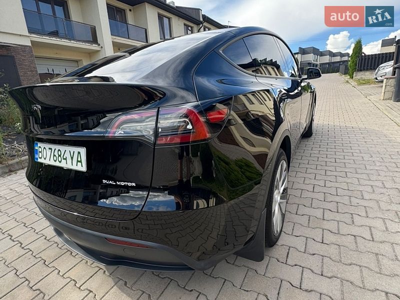 Позашляховик / Кросовер Tesla Model Y 2023 в Тернополі