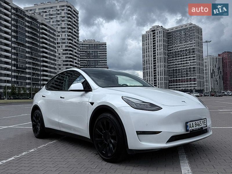 Внедорожник / Кроссовер Tesla Model Y 2022 в Киеве