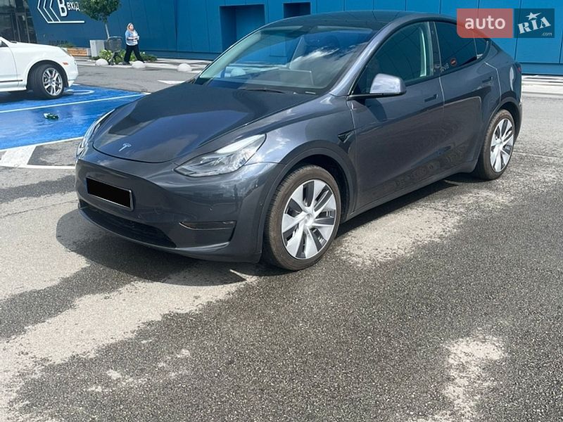 Позашляховик / Кросовер Tesla Model Y 2022 в Києві фото 9 Позашляховик / Кросовер Tesla Model Y 2022 в Києві