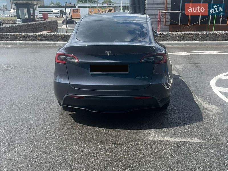 Позашляховик / Кросовер Tesla Model Y 2022 в Києві фото 17 Позашляховик / Кросовер Tesla Model Y 2022 в Києві
