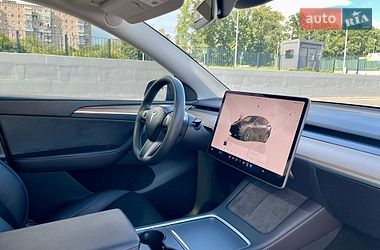 Позашляховик / Кросовер Tesla Model Y 2023 в Полтаві фото 11 Позашляховик / Кросовер Tesla Model Y 2023 в Полтаві