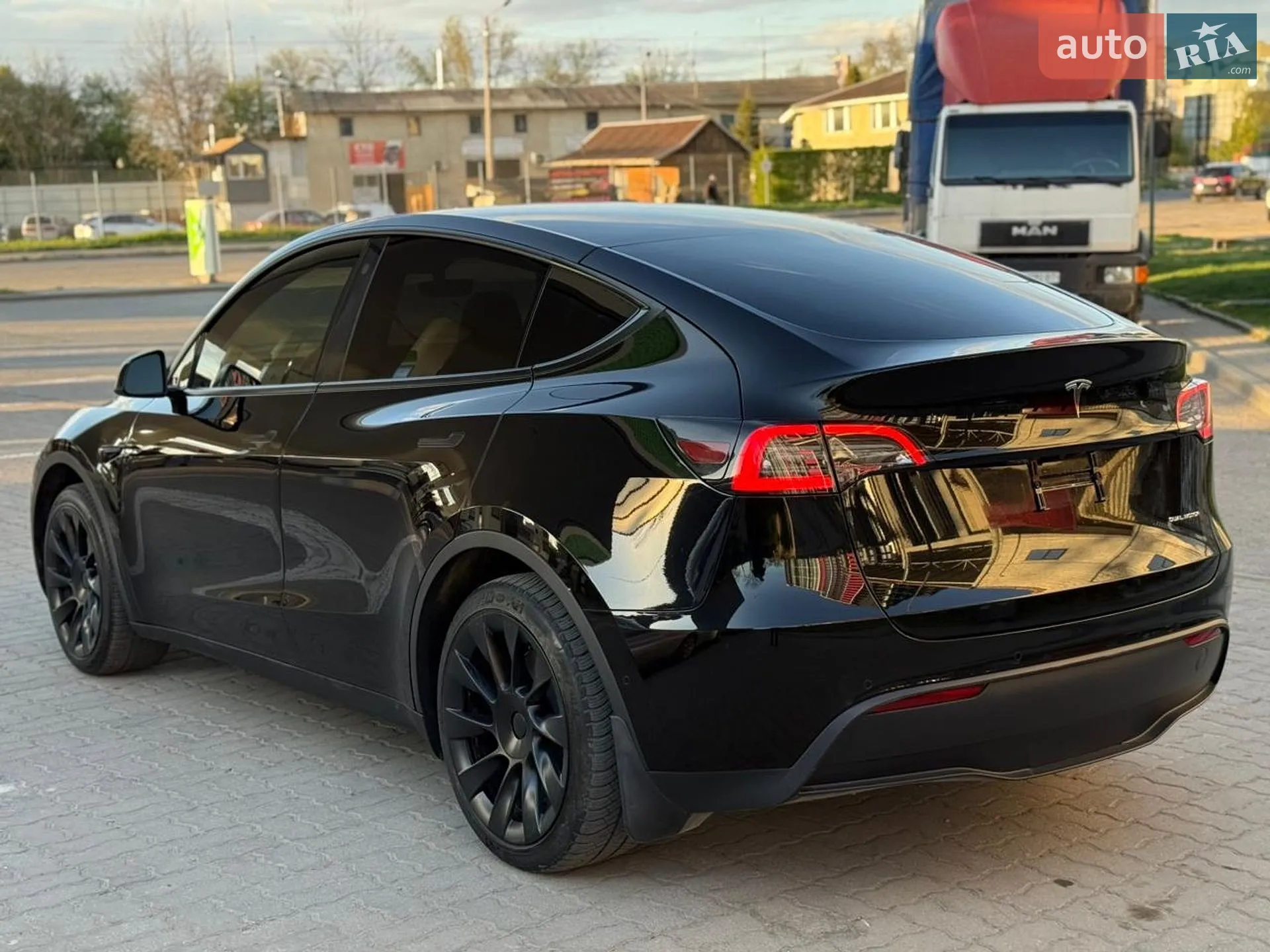 2021 Tesla Model Y - мініатюра 5