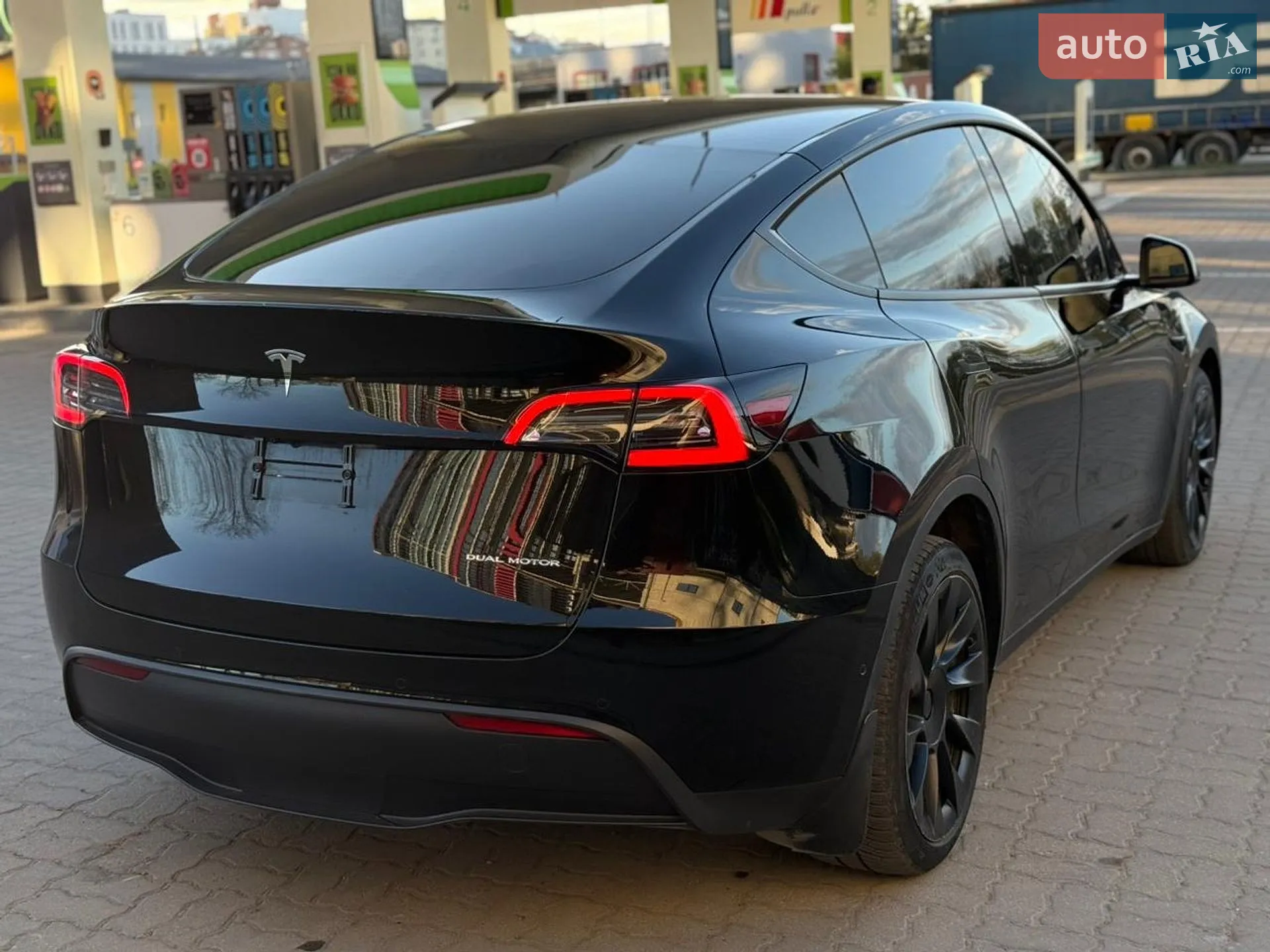 2021 Tesla Model Y - мініатюра 14