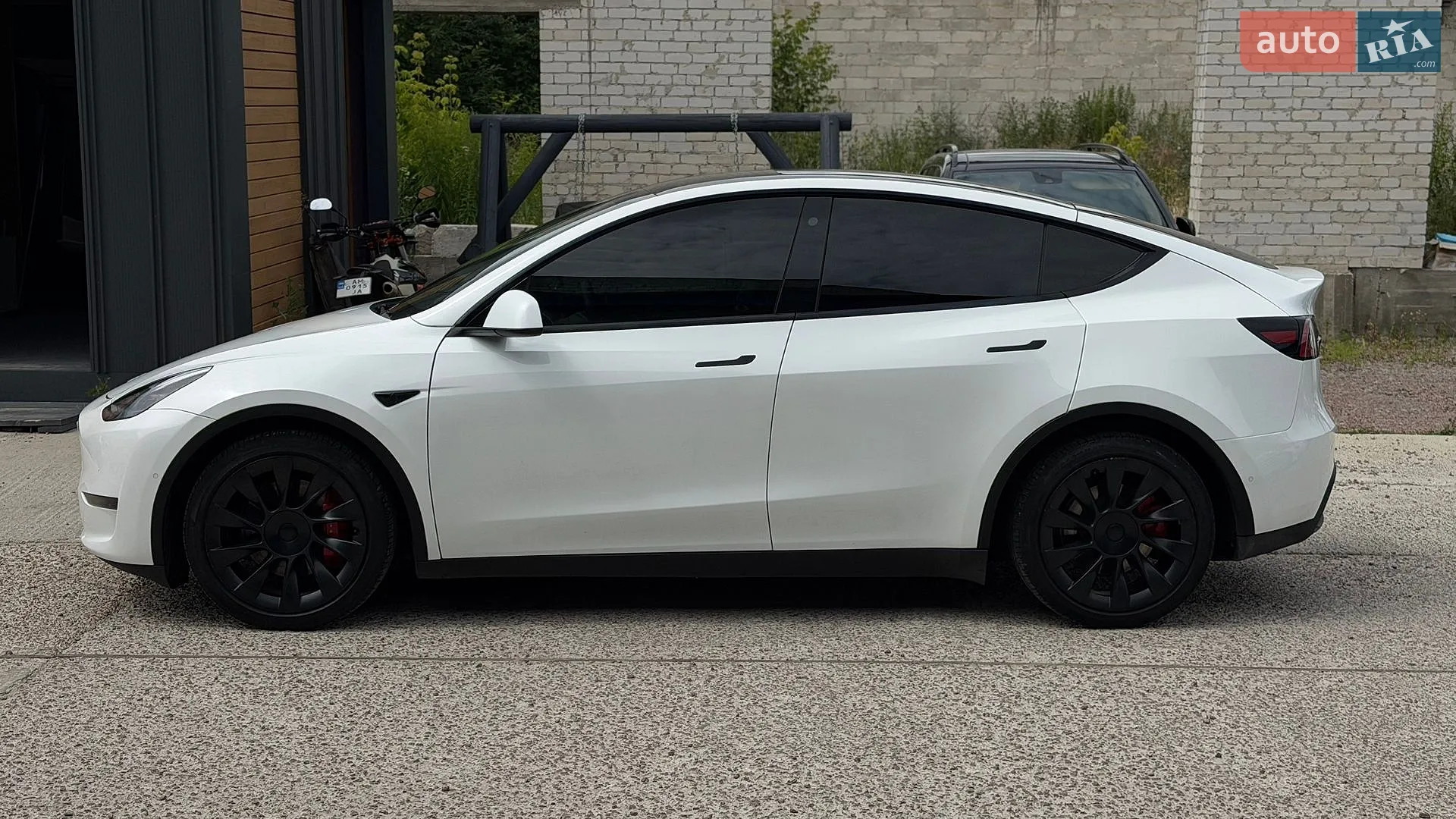 2021 Tesla Model Y - мініатюра 8