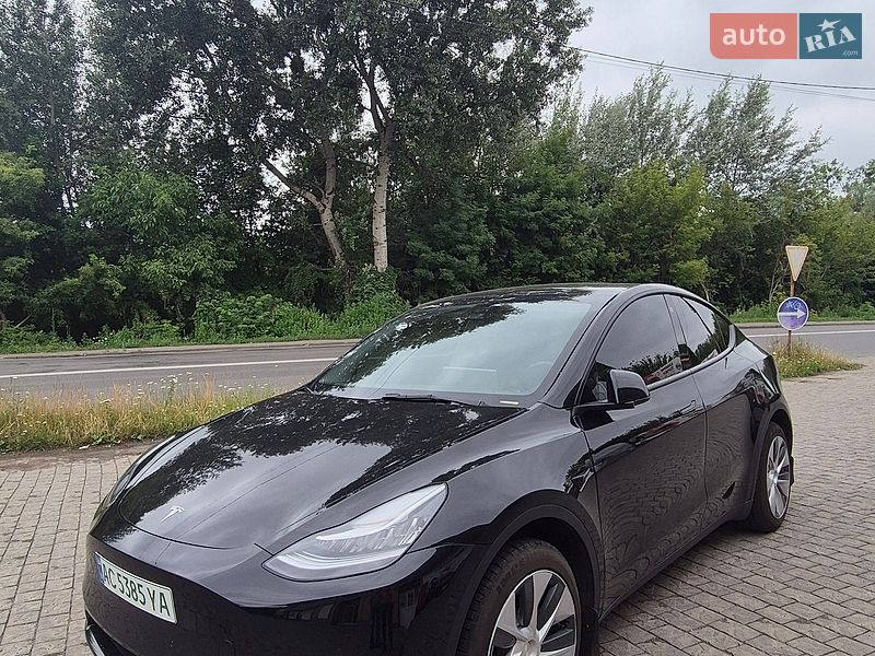 Tesla Model Y 2022