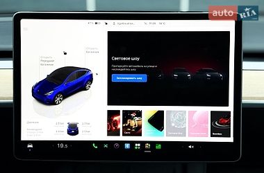 Внедорожник / Кроссовер Tesla Model Y 2024 в Киеве