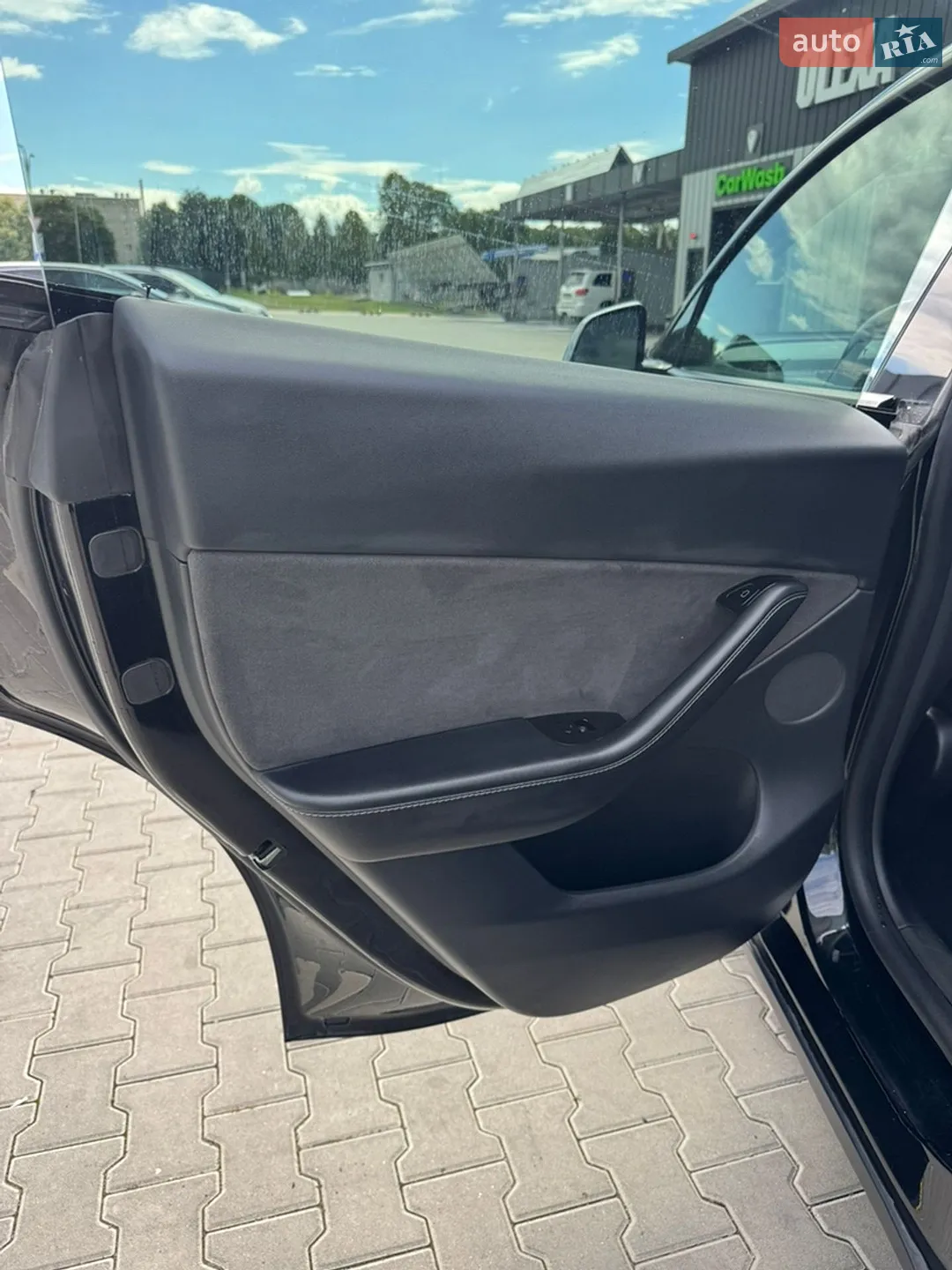 2020 Tesla Model Y - мініатюра 19