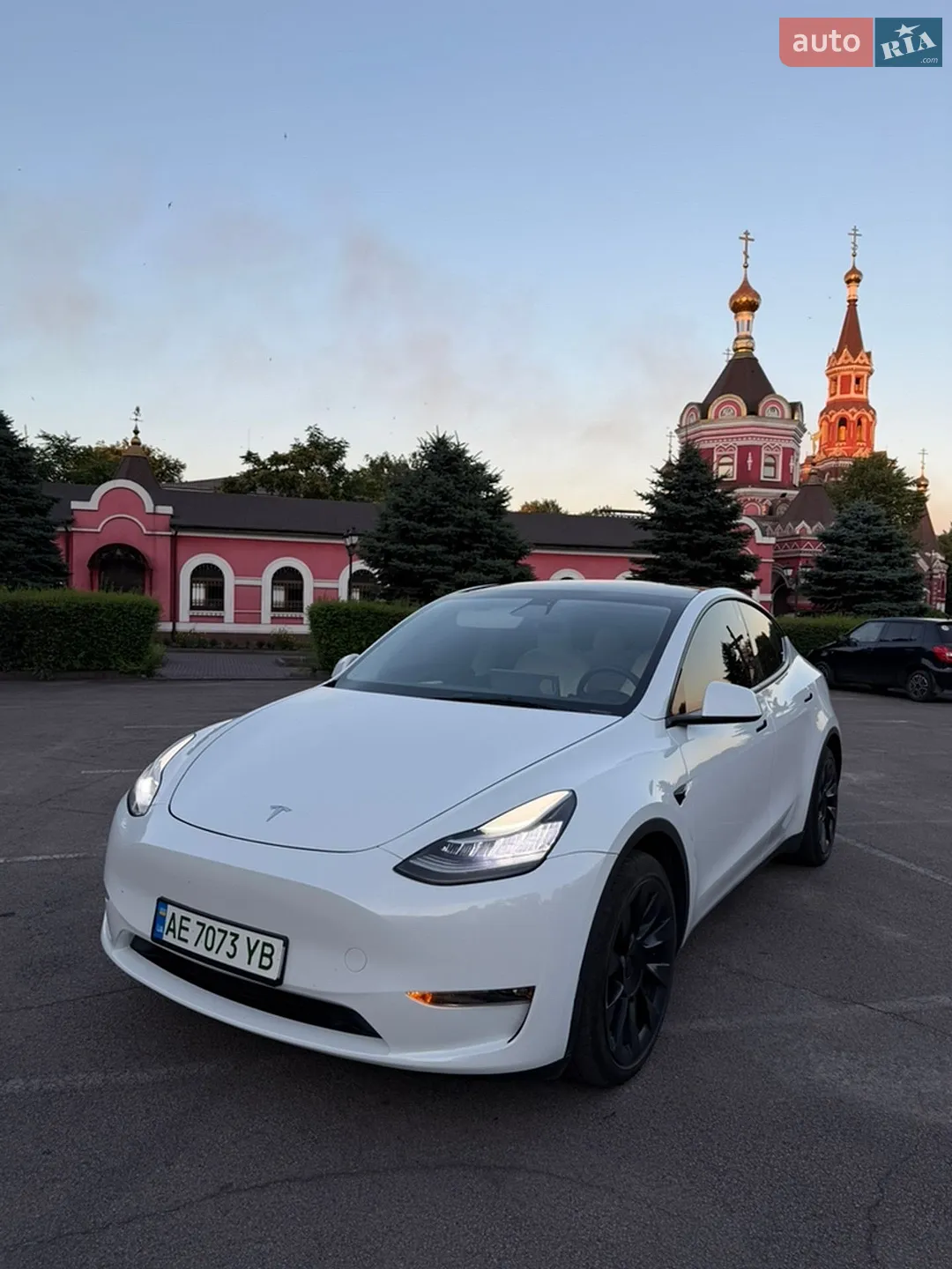 2022 Tesla Model Y - мініатюра 3