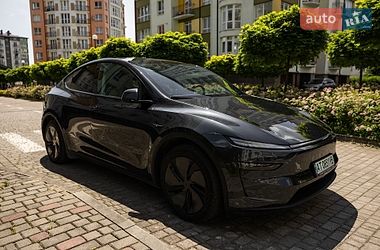tesla model-y 2025 в Ивано-Франковск от профессионального продавца Максим Михайлович