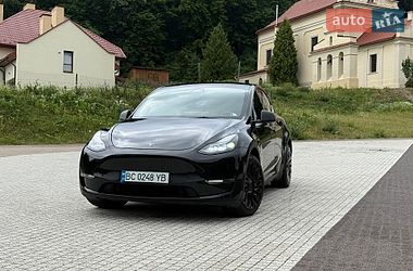 Внедорожник / Кроссовер Tesla Model Y 2023 в Львове фото 2 Внедорожник / Кроссовер Tesla Model Y 2023 в Львове