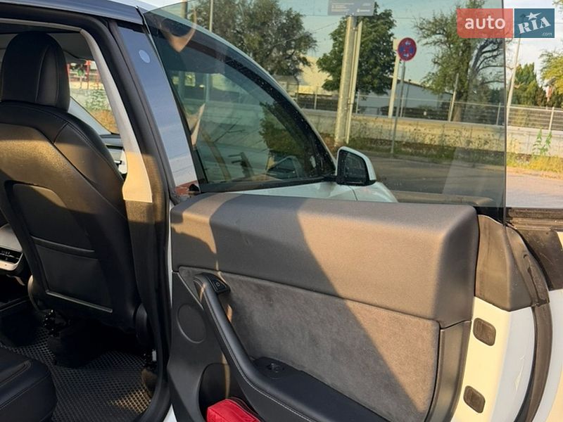 Внедорожник / Кроссовер Tesla Model Y 2021 в Черкассах фото 17 Внедорожник / Кроссовер Tesla Model Y 2021 в Черкассах