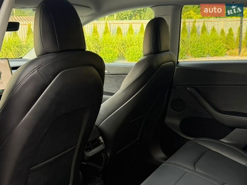 Позашляховик / Кросовер Tesla Model Y 2022 в Луцьку фото 8 Позашляховик / Кросовер Tesla Model Y 2022 в Луцьку