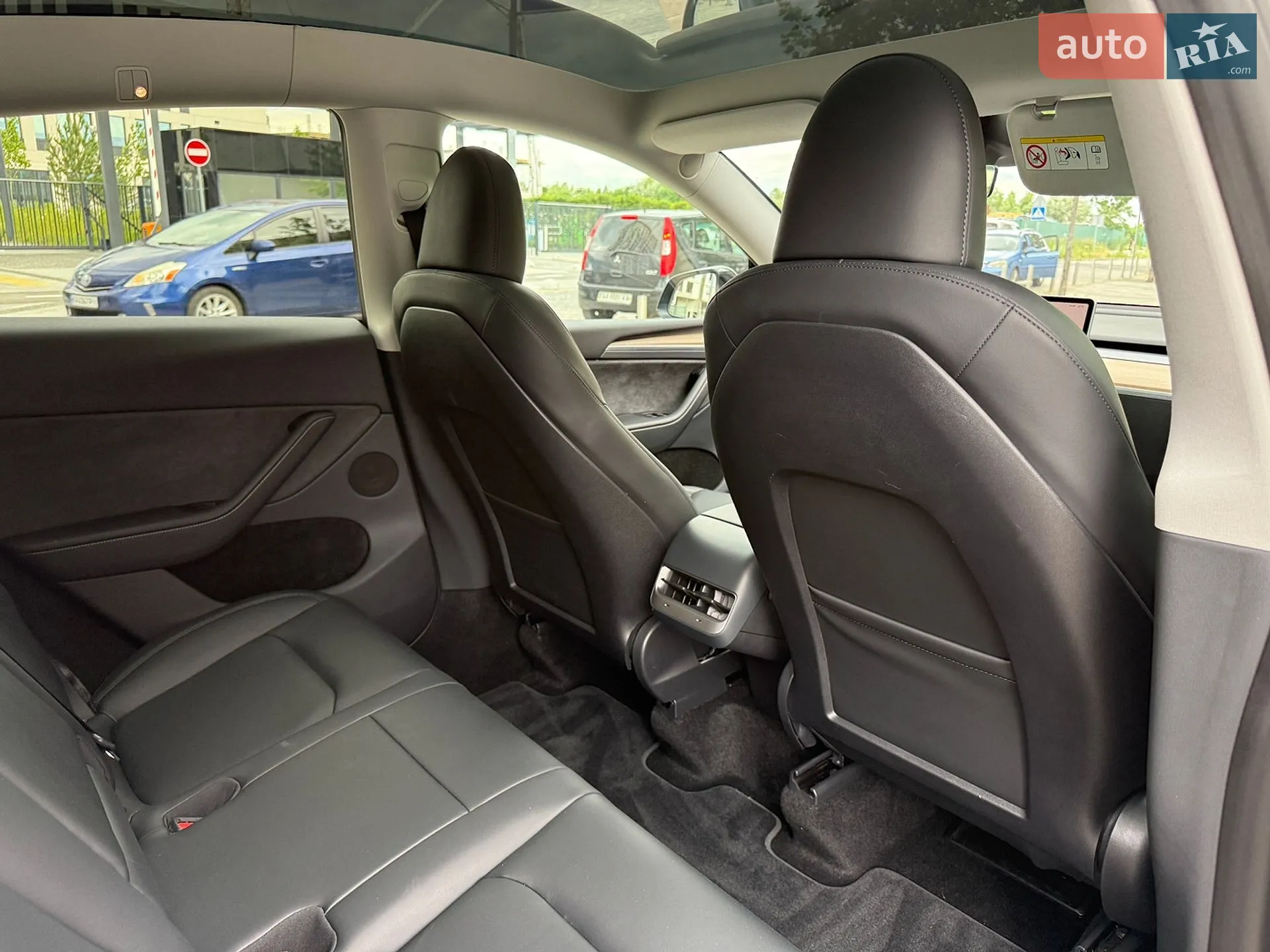 2024 Tesla Model Y - мініатюра 37