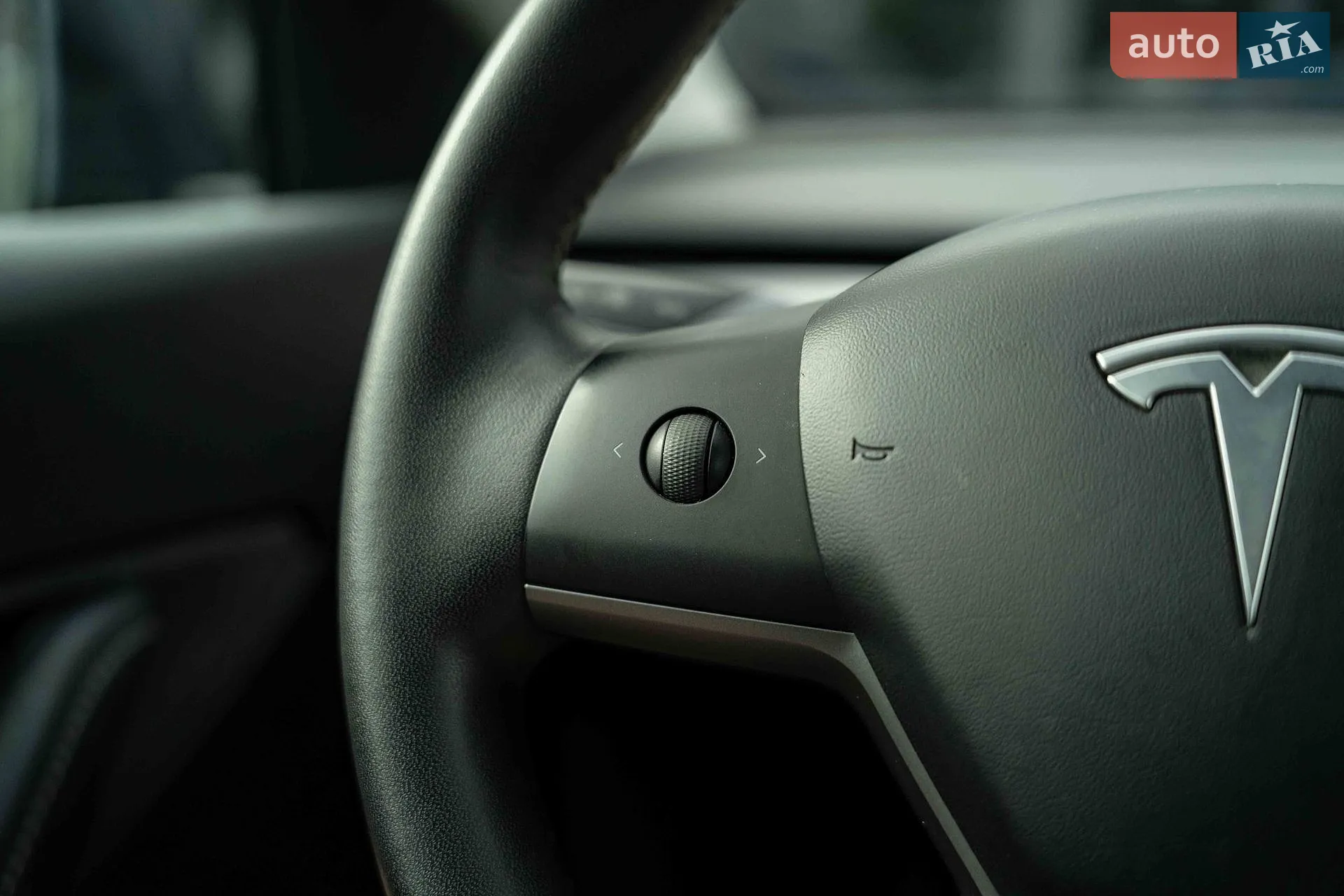 2020 Tesla Model Y - мініатюра 23