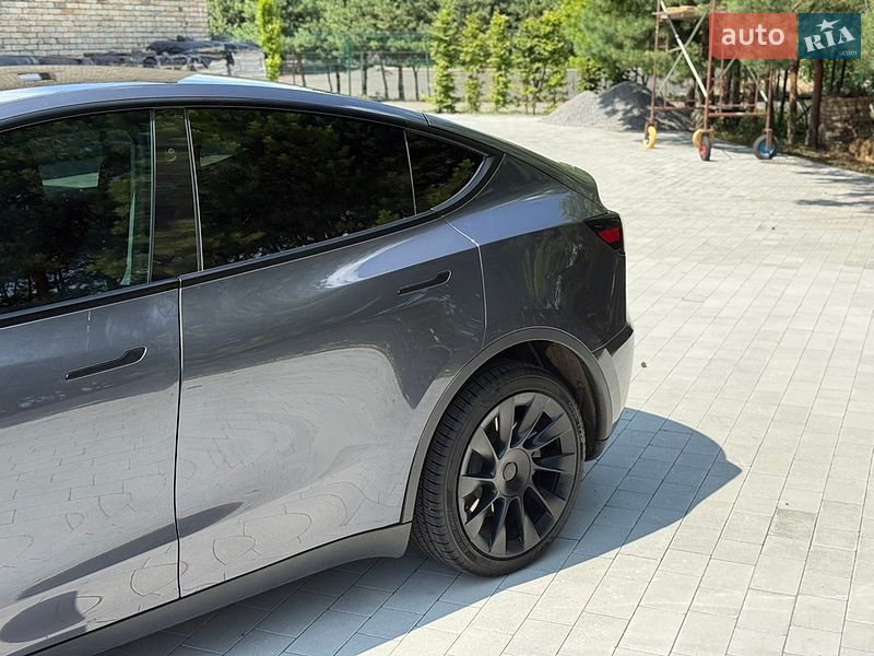 Внедорожник / Кроссовер Tesla Model Y 2023 в Луцке