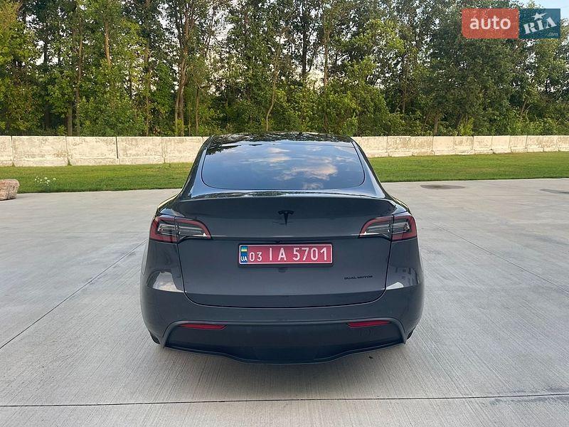 Позашляховик / Кросовер Tesla Model Y 2021 в Луцьку