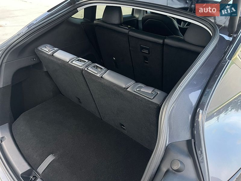 Позашляховик / Кросовер Tesla Model Y 2021 в Луцьку