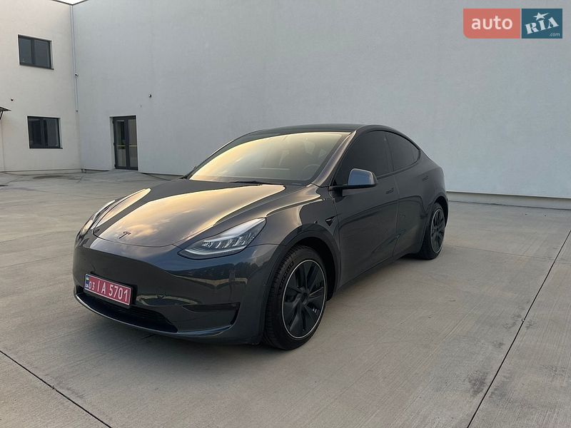 Позашляховик / Кросовер Tesla Model Y 2021 в Луцьку