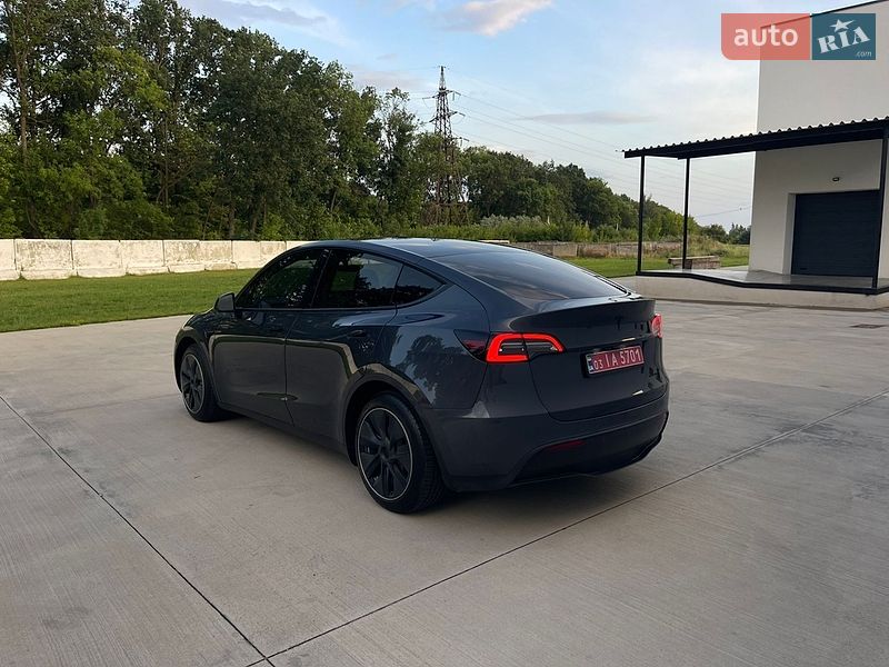 Позашляховик / Кросовер Tesla Model Y 2021 в Луцьку