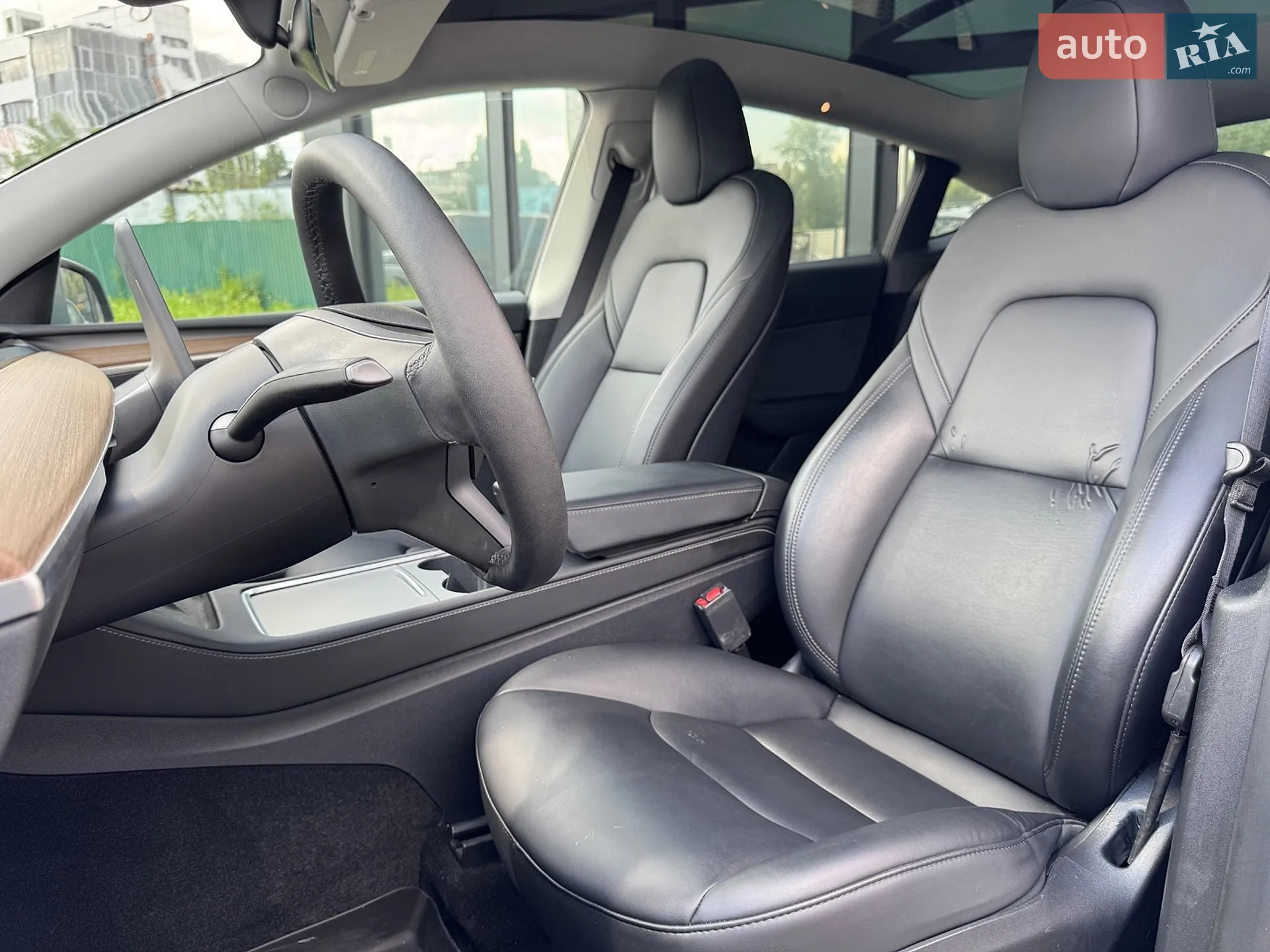 2025 Tesla Model Y - мініатюра 9