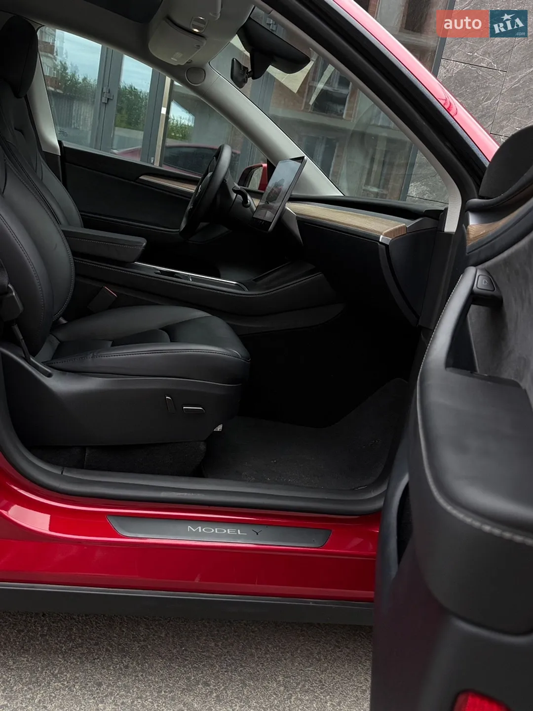 2024 Tesla Model Y - мініатюра 5