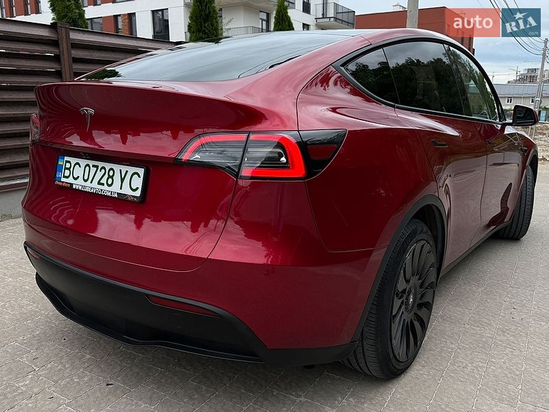 Позашляховик / Кросовер Tesla Model Y 2024 в Львові