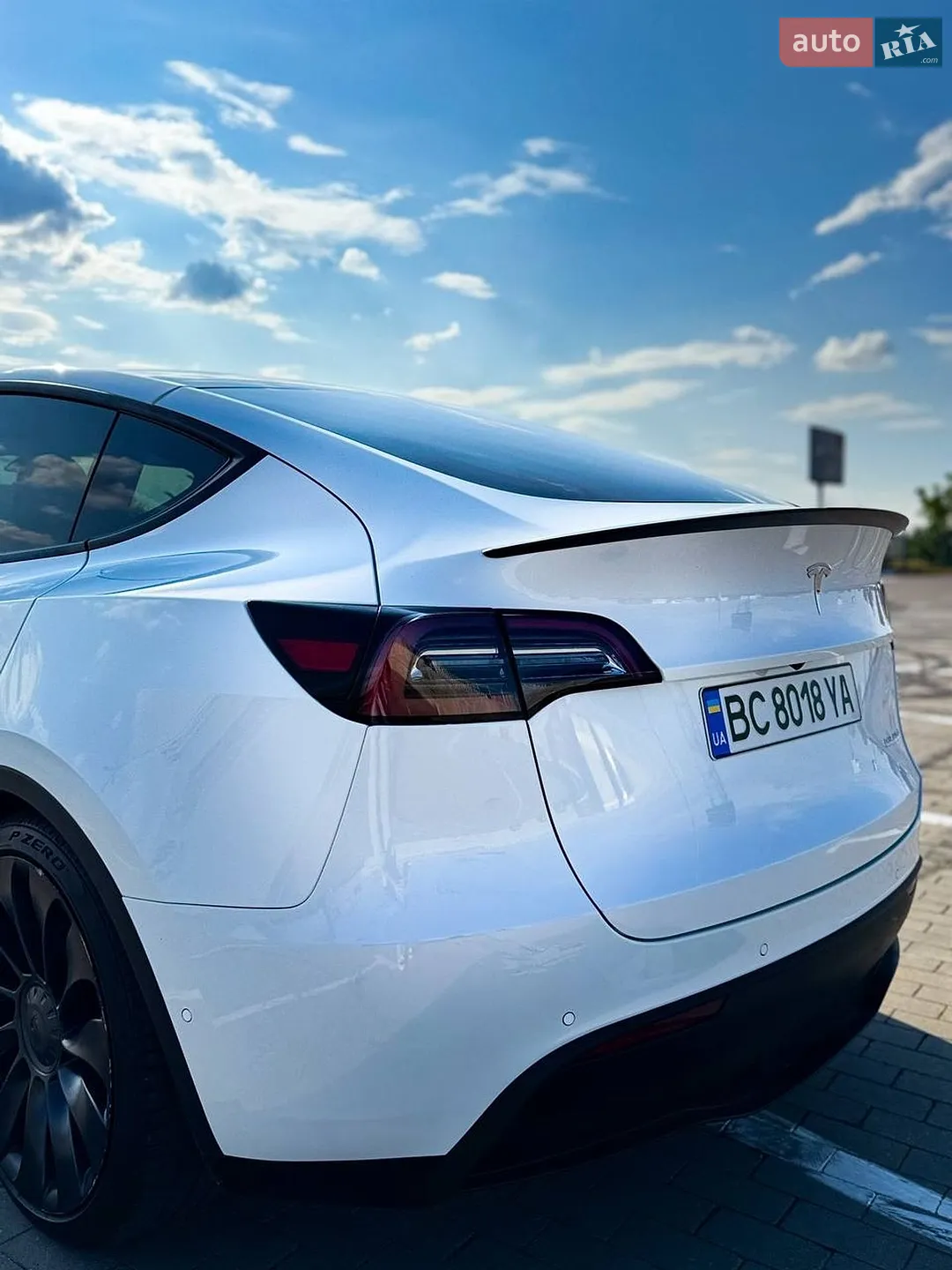 2022 Tesla Model Y - мініатюра 8