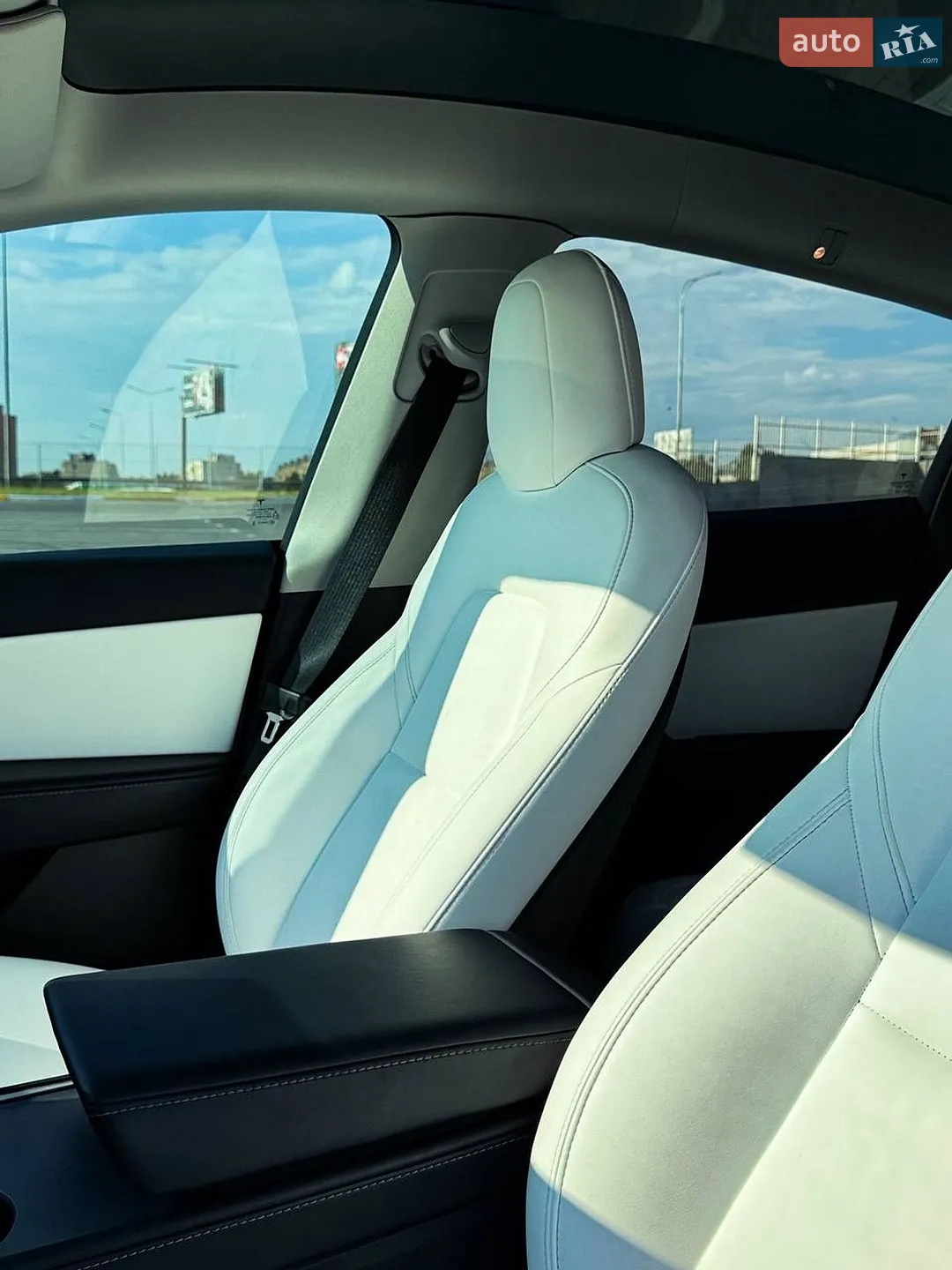 2022 Tesla Model Y - мініатюра 32
