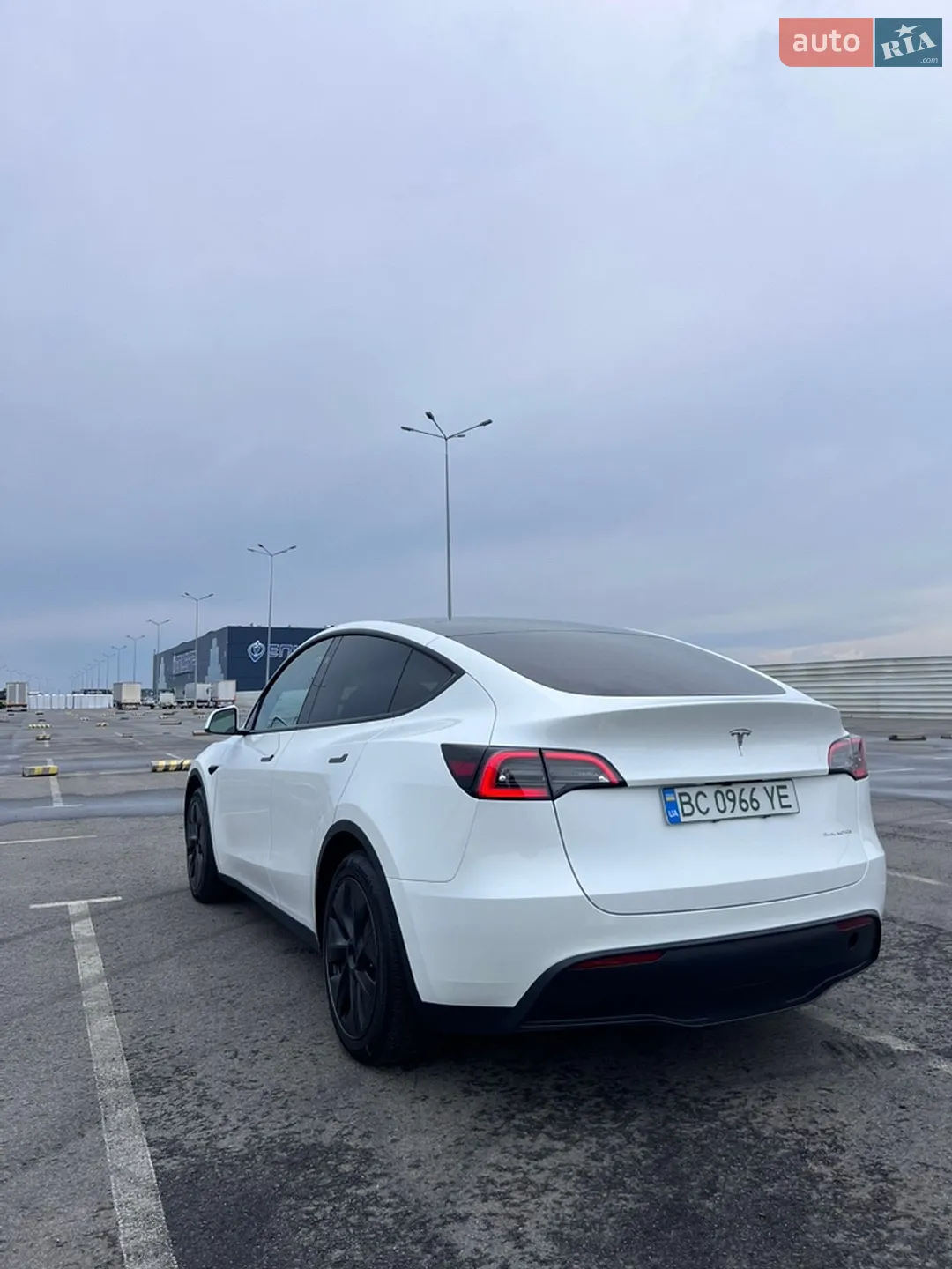 2024 Tesla Model Y - мініатюра 7