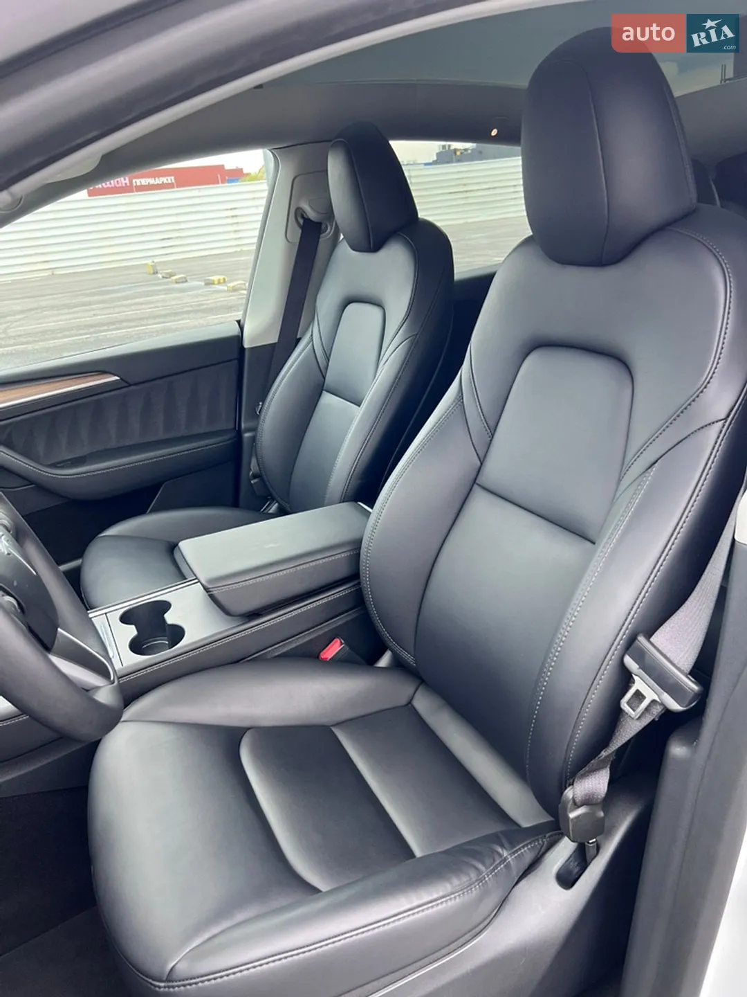 2024 Tesla Model Y - мініатюра 16