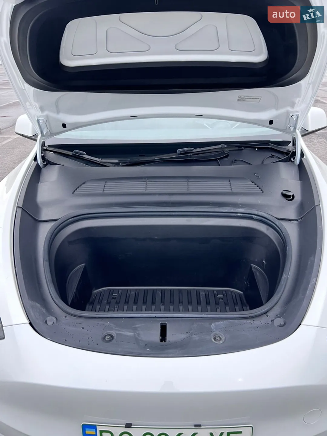 2024 Tesla Model Y - мініатюра 24