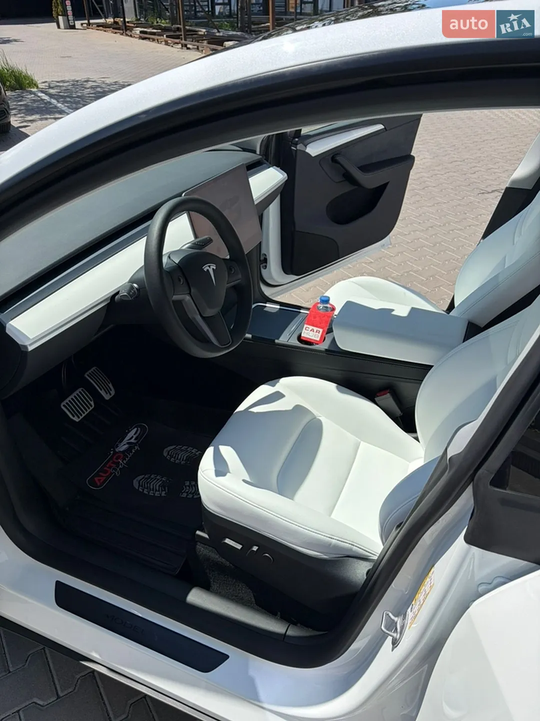 2023 Tesla Model Y - мініатюра 9