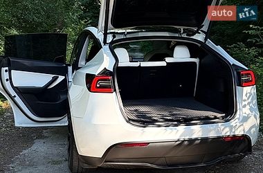 Внедорожник / Кроссовер Tesla Model Y 2021 в Днепре фото 26 Внедорожник / Кроссовер Tesla Model Y 2021 в Днепре