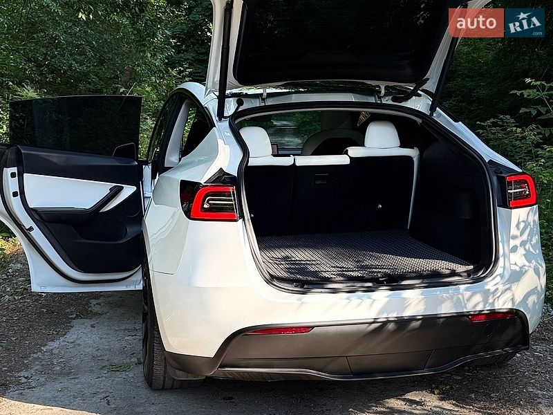Внедорожник / Кроссовер Tesla Model Y 2021 в Днепре фото 26 Внедорожник / Кроссовер Tesla Model Y 2021 в Днепре