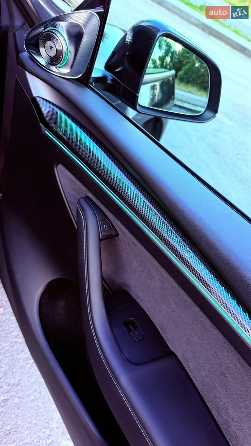 2024 Tesla Model Y - мініатюра 33