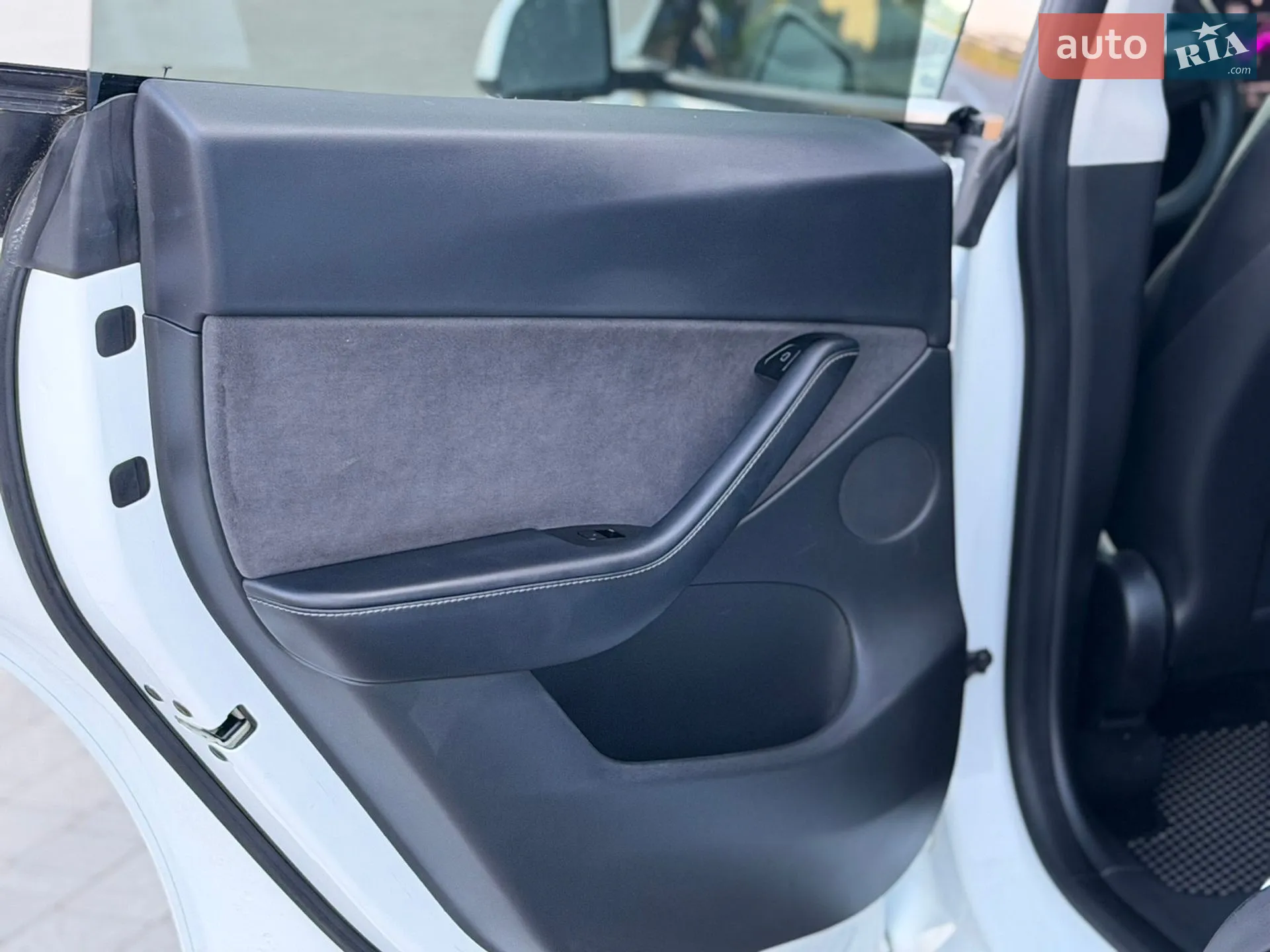 2021 Tesla Model Y - мініатюра 27