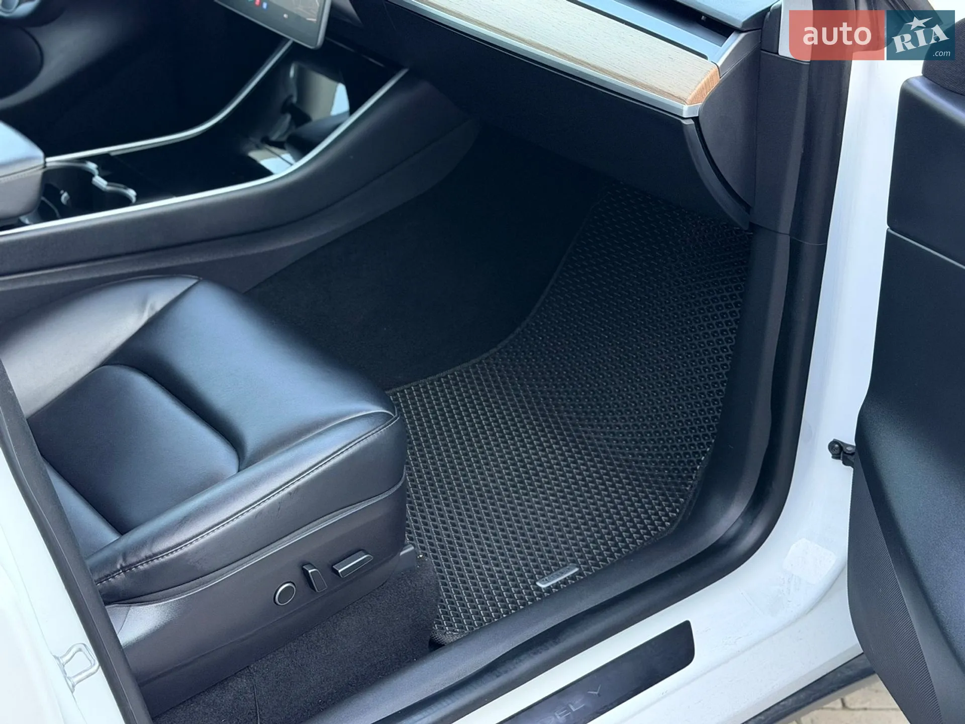 2021 Tesla Model Y - мініатюра 30
