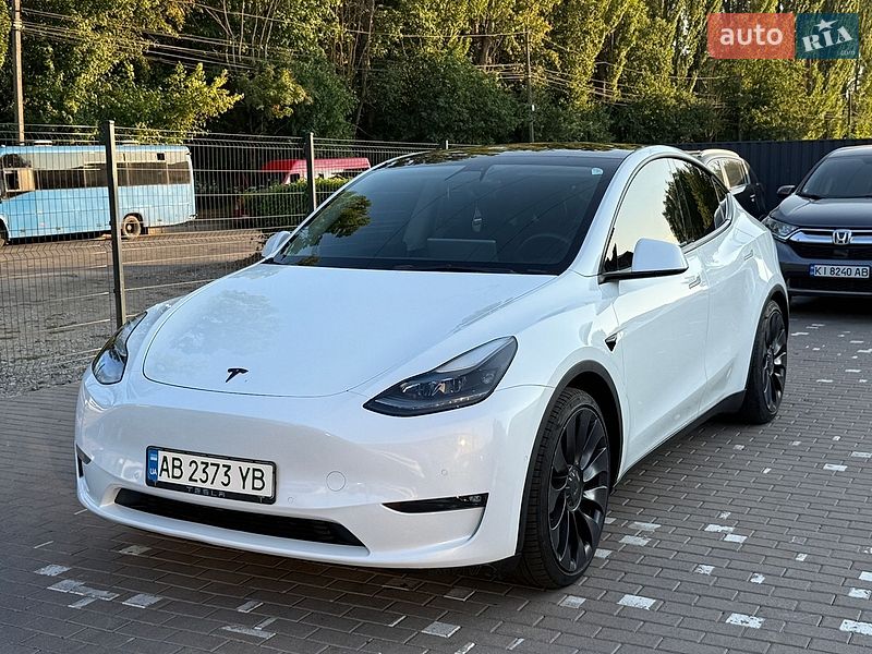 Tesla Model Y 2021