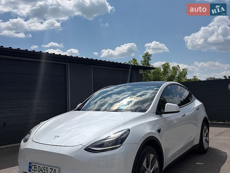Tesla Model Y 2023 Tesla Model Y 2023