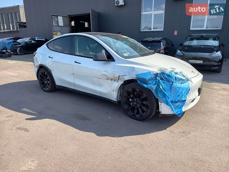 Внедорожник / Кроссовер Tesla Model Y 2022 в Киеве фото 29 Внедорожник / Кроссовер Tesla Model Y 2022 в Киеве