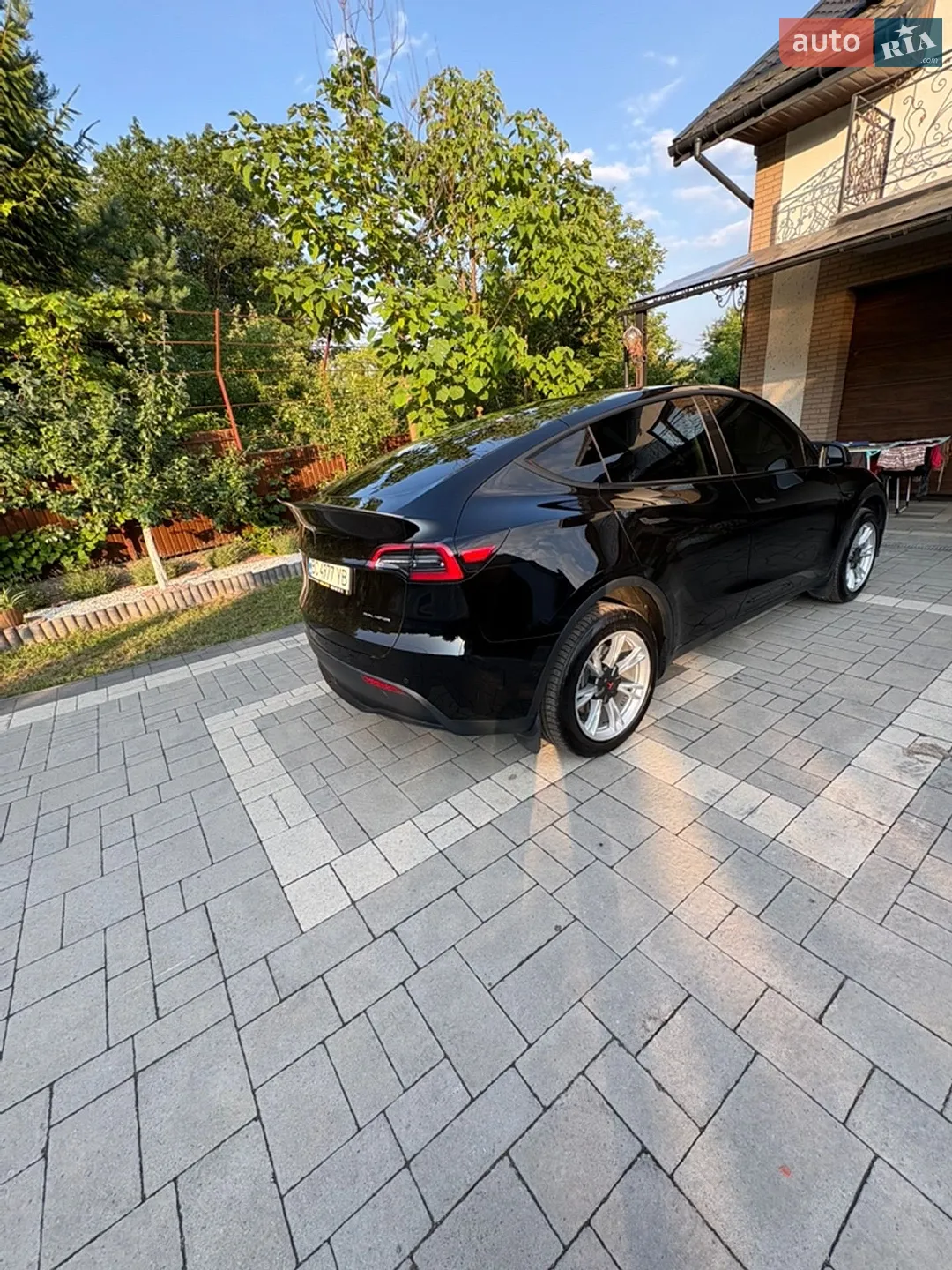 2020 Tesla Model Y - мініатюра 10
