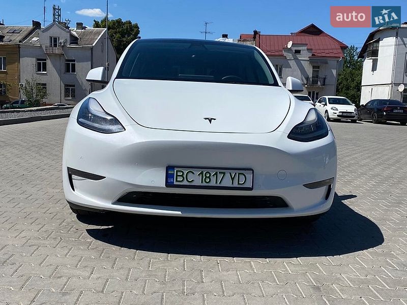 Позашляховик / Кросовер Tesla Model Y 2021 в Львові