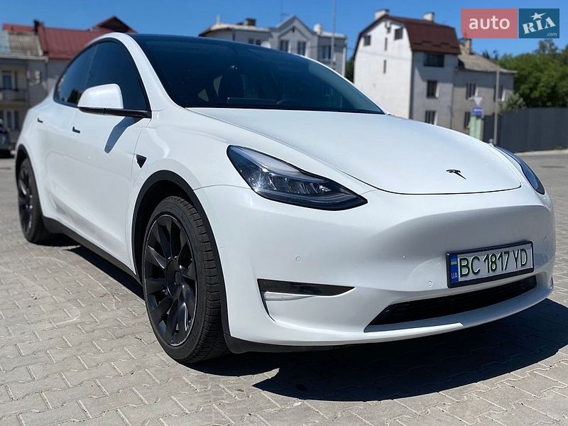 Позашляховик / Кросовер Tesla Model Y 2021 в Львові