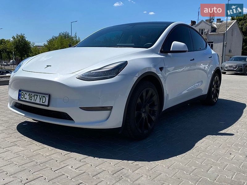 Позашляховик / Кросовер Tesla Model Y 2021 в Львові